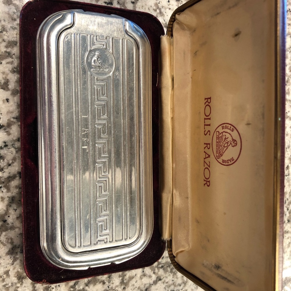 Antique Rolls Razor - Picture 2 of 10
